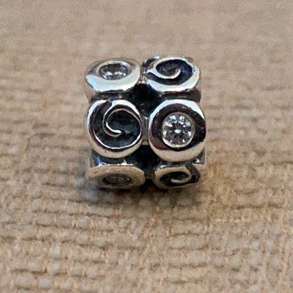 Pandora Swirlies Cz Charm - Picture 13 of 13